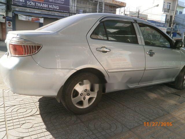 Bán xe Toyota Vios năm 2004, màu bạc