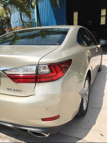 Cần bán Lexus ES 250 sản xuất năm 2016, màu vàng cát, nhập khẩu, giá tốt