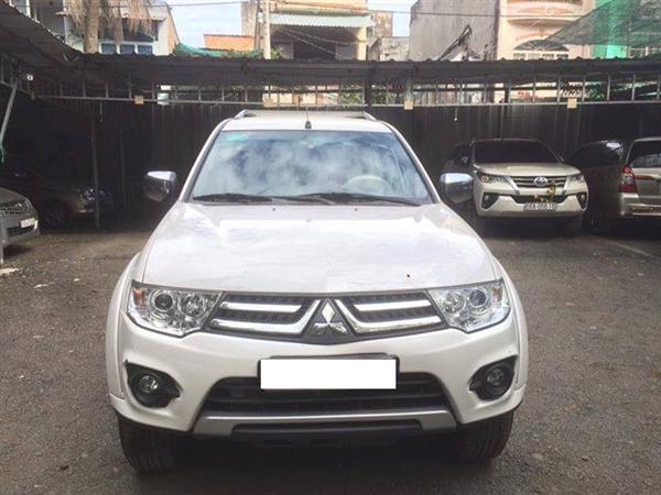 Bán Mitsubishi Pajero 2.5L đời 2018, màu trắng, giá 695tr