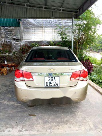 Bán xe Chevrolet Cruze 2010, màu vàng cát, 305 triệu