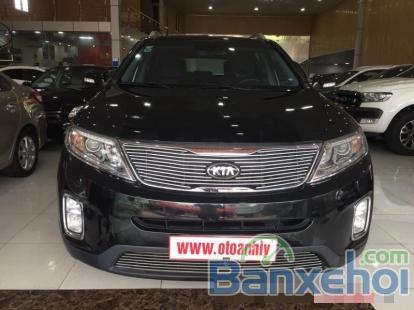 Bán xe Kia Sorento năm sản xuất 2014, màu đen