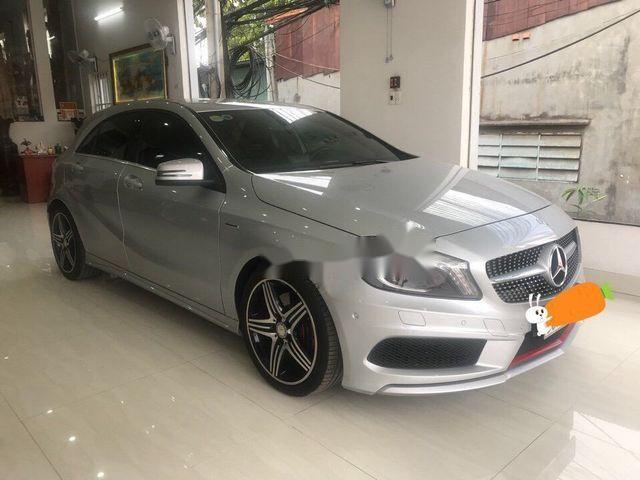 Bán Mercedes sản xuất 2013, màu bạc, giá 870tr