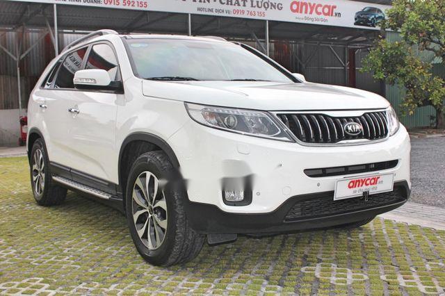 Bán Kia Sorento 2.4 Gath 2017, màu trắng, giá 886tr