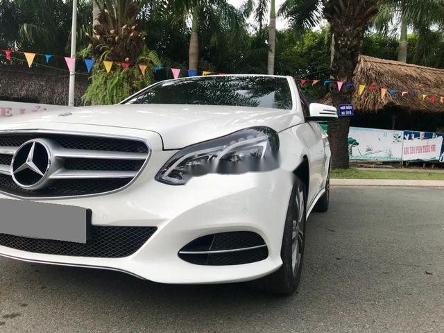 Bán ô tô Mercedes E250 năm 2015, màu trắng, giá tốt