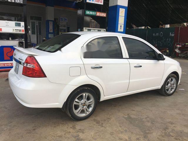 Bán Chevrolet Aveo sản xuất 2016, màu trắng giá cạnh tranh