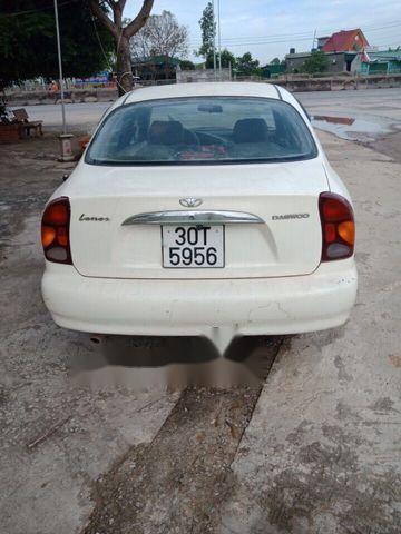 Bán Daewoo Lanos đời 2004, màu trắng, giá chỉ 68 triệu