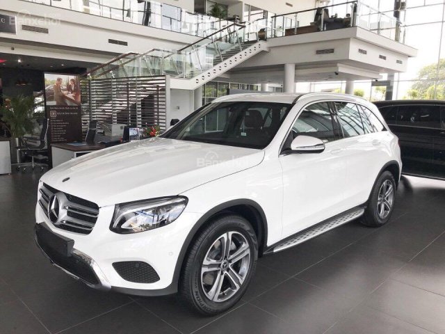 Bán Mercedes GLC 200 2019 mới ra mắt tại Việt Nam, giao ngay0