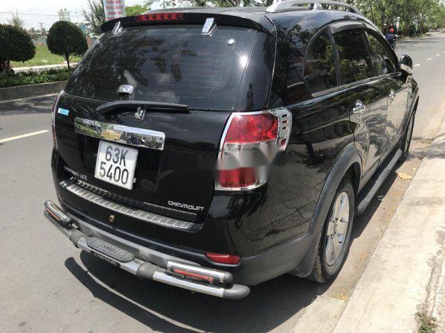 Cần bán gấp Chevrolet Captiva LTZ đời 2008, màu đen chính chủ