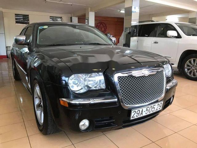 Cần bán Chrysler 300C sản xuất 2008, màu đen đẹp như mới, 740 triệu