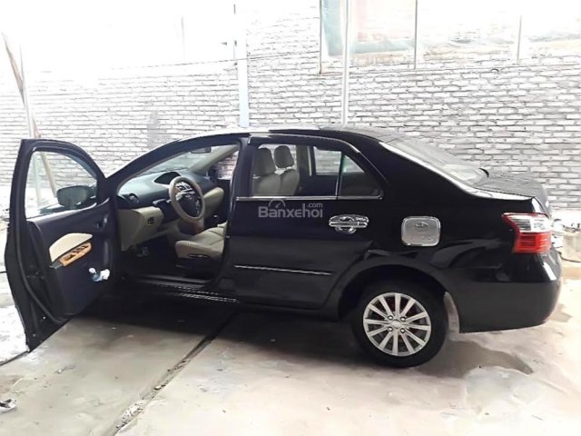 Cần bán Toyota Vios năm 2011, màu đen