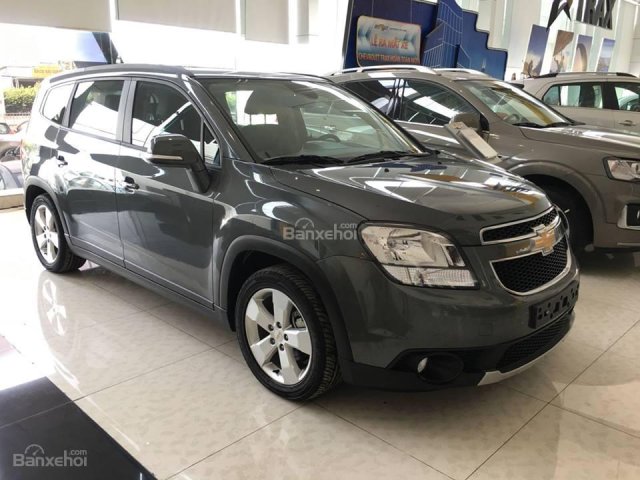 Cần bán xe Chevrolet Orlando LT sản xuất 2017, mới 100% KM tháng 5 60 triệu, LH Ms. Mai Anh 0966342625