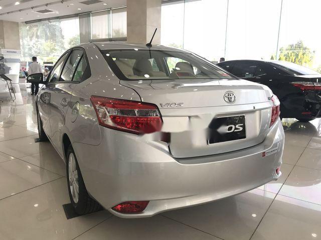 Cần bán xe Toyota Vios 1.5 CVT sản xuất 2018, màu bạc