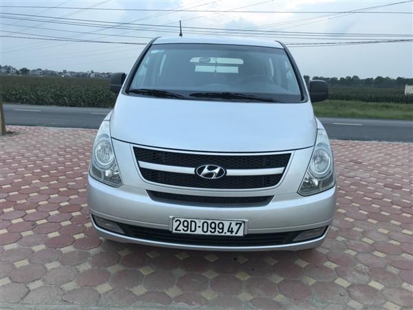 Bán Hyundai Starex sản xuất năm 2007, màu bạc, xe nhập