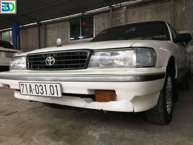 Cần bán gấp Toyota Cressida đời 1996, màu trắng, 95 triệu