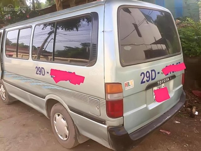 Bán Toyota Hiace đời 2002, màu xanh lam, nhập khẩu