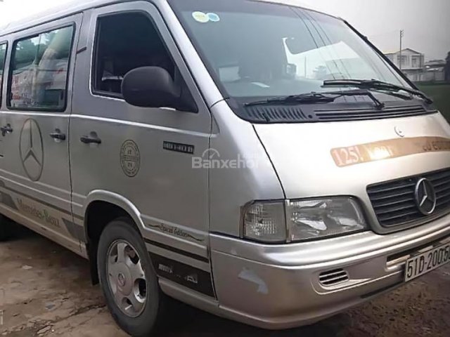 Cần bán xe Mercedes 140D sản xuất 2004, màu bạc