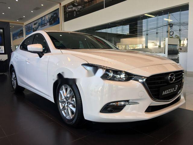 Bán xe Mazda 3 1.5 AT sản xuất năm 2018, màu trắng, 659 triệu