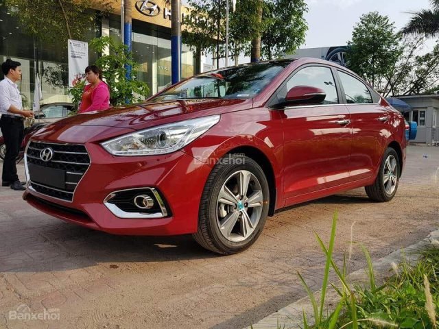 Bán xe Hyundai Accent 1.4MT full màu đỏ, xe giao ngay, hỗ trợ vay 90% giá trị xe