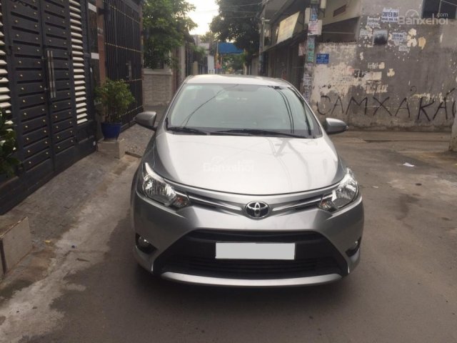 Bán ô tô Toyota Vios E năm 2017, màu bạc