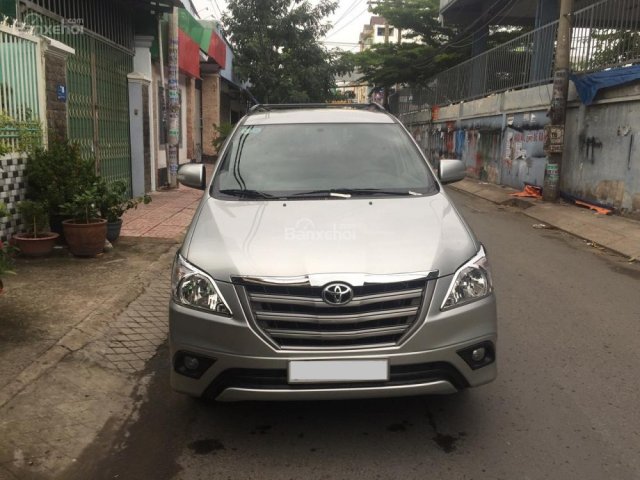 Bán ô tô Toyota Innova sản xuất năm 2016, màu đỏ số sàn, 615 triệu