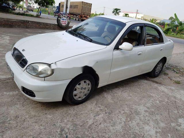 Bán Daewoo Lanos đời 2004, màu trắng giá cạnh tranh