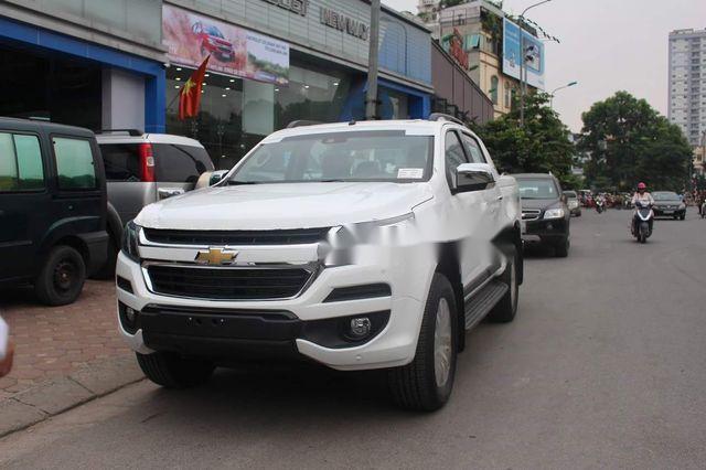 Bán xe Chevrolet Colorado năm 2018, màu trắng, giá tốt