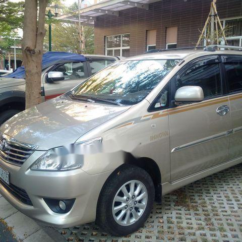 Bán ô tô Toyota Innova năm sản xuất 2014, màu bạc