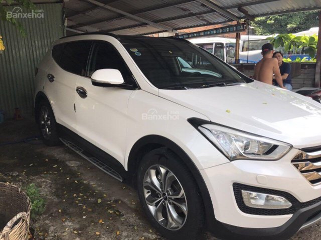 Cần bán xe Hyundai Santafe 2015 số tự động