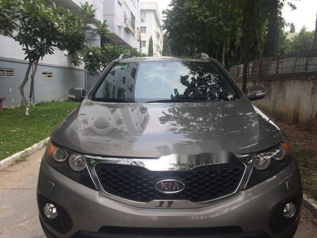 Bán Kia Sorento năm sản xuất 2012, màu xám, giá 615tr