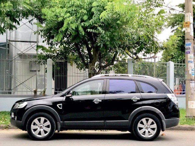 Cần bán xe Chevrolet Captiva LTZ 2009 số tự động máy dầu màu đen