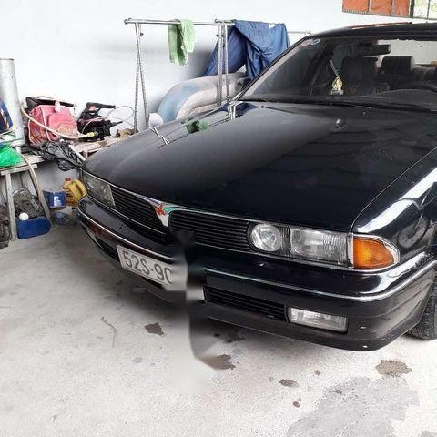 Bán Mitsubishi Diamante đời 1991, màu đen chính chủ giá cạnh tranh