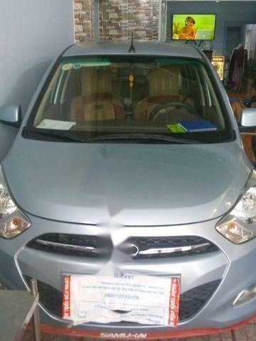 Chính chủ bán Hyundai Grand i10 đời 2012, màu bạc