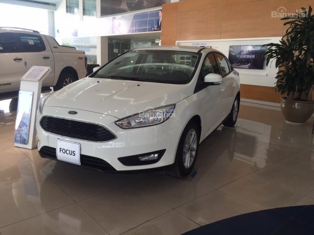 Bán Ford Focus 2018 mới 100%, giá tốt đủ màu, tặng phụ kiện - LH 033.613.5555