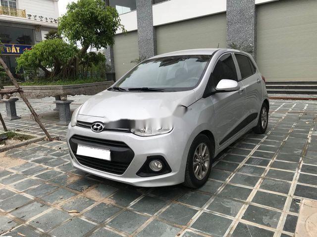 Bán Hyundai Grand i10 sản xuất 2015, màu bạc số tự động, 365tr