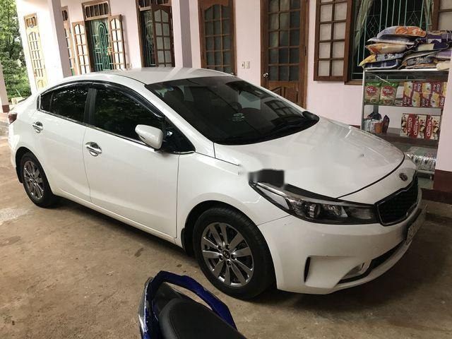 Bán ô tô Kia Cerato đời 2016, màu trắng