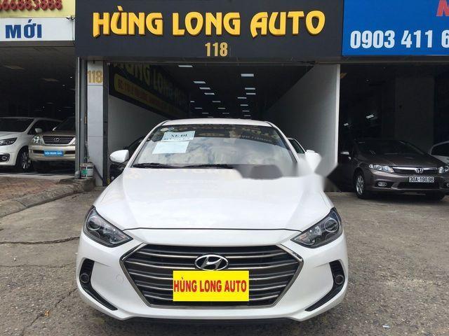 Bán ô tô Hyundai Elantra 1.6MT đời 2018, màu trắng