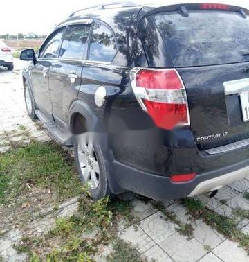 Cần bán xe Chevrolet Captiva năm sản xuất 2008, màu đen xe gia đình