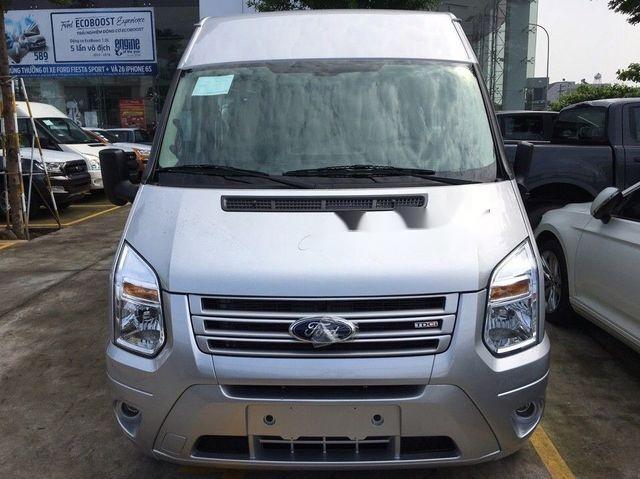 Cần bán xe Ford Transit năm sản xuất 2018, màu bạc 