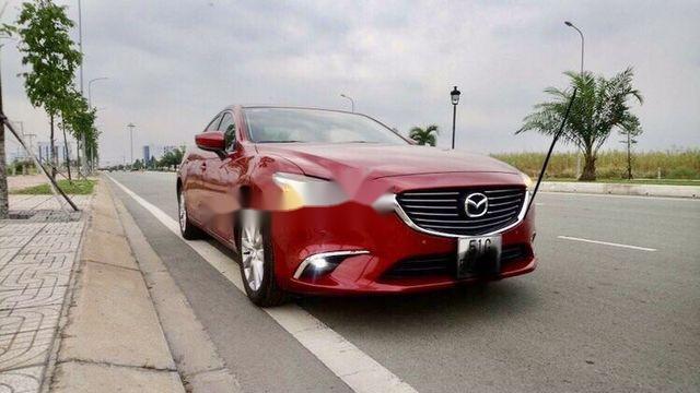 Cần bán xe Mazda 6 2.0L Premium 2018, màu đỏ, giá tốt