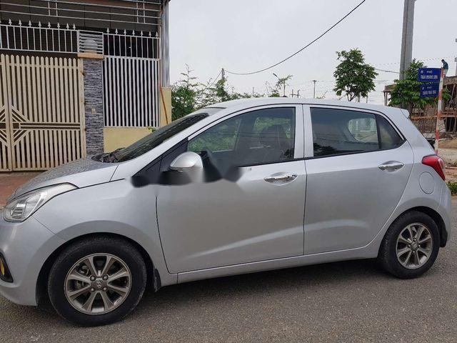 Bán Hyundai Grand i10 năm sản xuất 2014, màu bạc, xe nhập