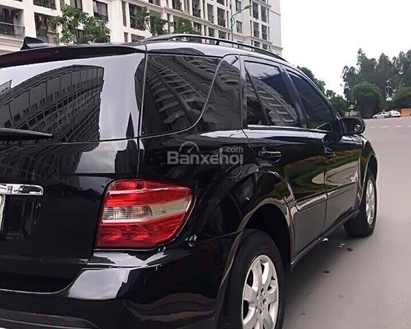 Bán Mercedes ML350 sản xuất 2007, màu đen, nhập khẩu nguyên chiếc