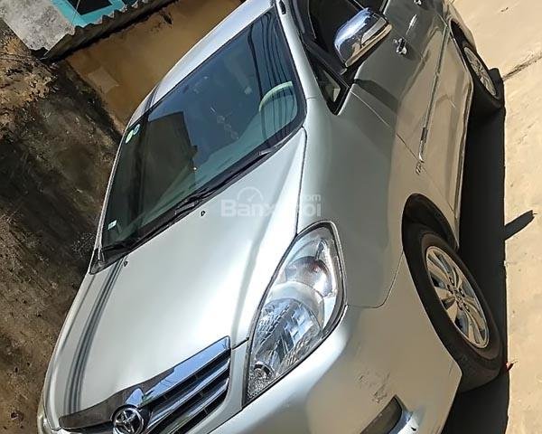 Bán Toyota Innova đời 2011, màu bạc chính chủ, 438tr