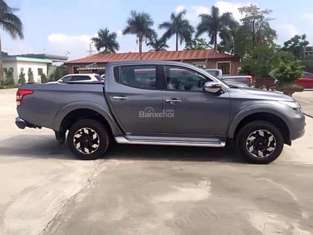 Bán xe Mitsubishi Triton 4x4 AT Mivec năm sản xuất 2018, màu xám, xe nhập, 755tr