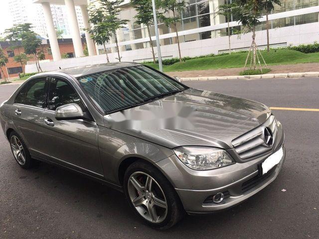 Cần bán xe Mercedes sản xuất năm 2008, màu xám xe gia đình, giá 435tr