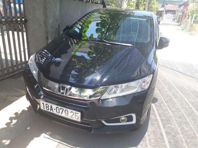 Cần bán xe Honda City 2016, màu đen xe gia đình, giá 465tr