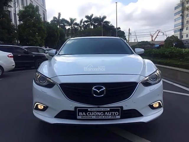 Bán Mazda 6 2.0 AT đời 2016, màu trắng 