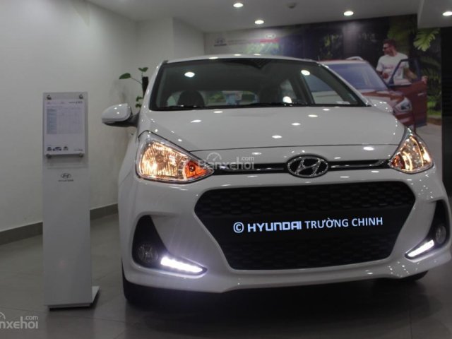 Bán Hyundai Grand i10 1.2 Base 2018 chỉ 330, hỗ trợ ngân hàng đến 90% - LH: 0939.617.271