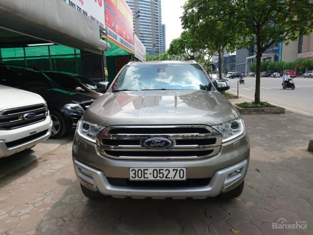 Bán ô tô Ford Everest 3.2 Titanium đời 2016, màu nâu, xe nhập