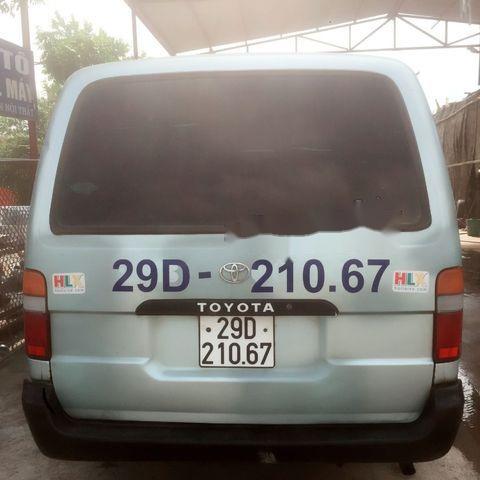 Cần bán xe Toyota Hiace đời 2002 chính chủ