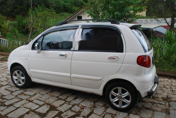 Bán xe Daewoo Matiz năm sản xuất 2003, màu trắng, 65 triệu